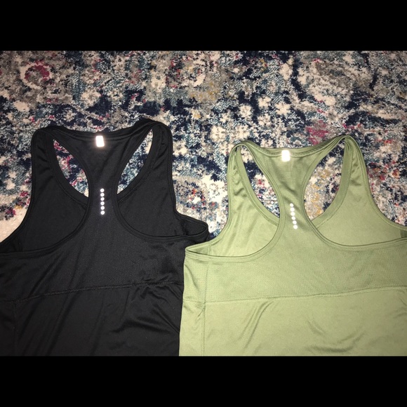 BUNDLED 2 Nike Dri-Fit Racer Back Tanks - Picture 6 of 6